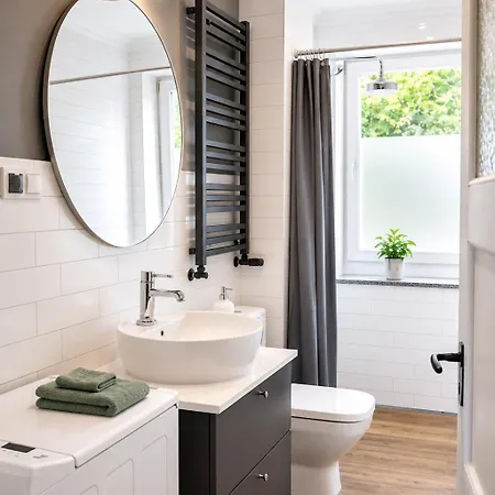 Lily Apart - Spacious 2Br In Wrzeszcz - Sleeps 8 *